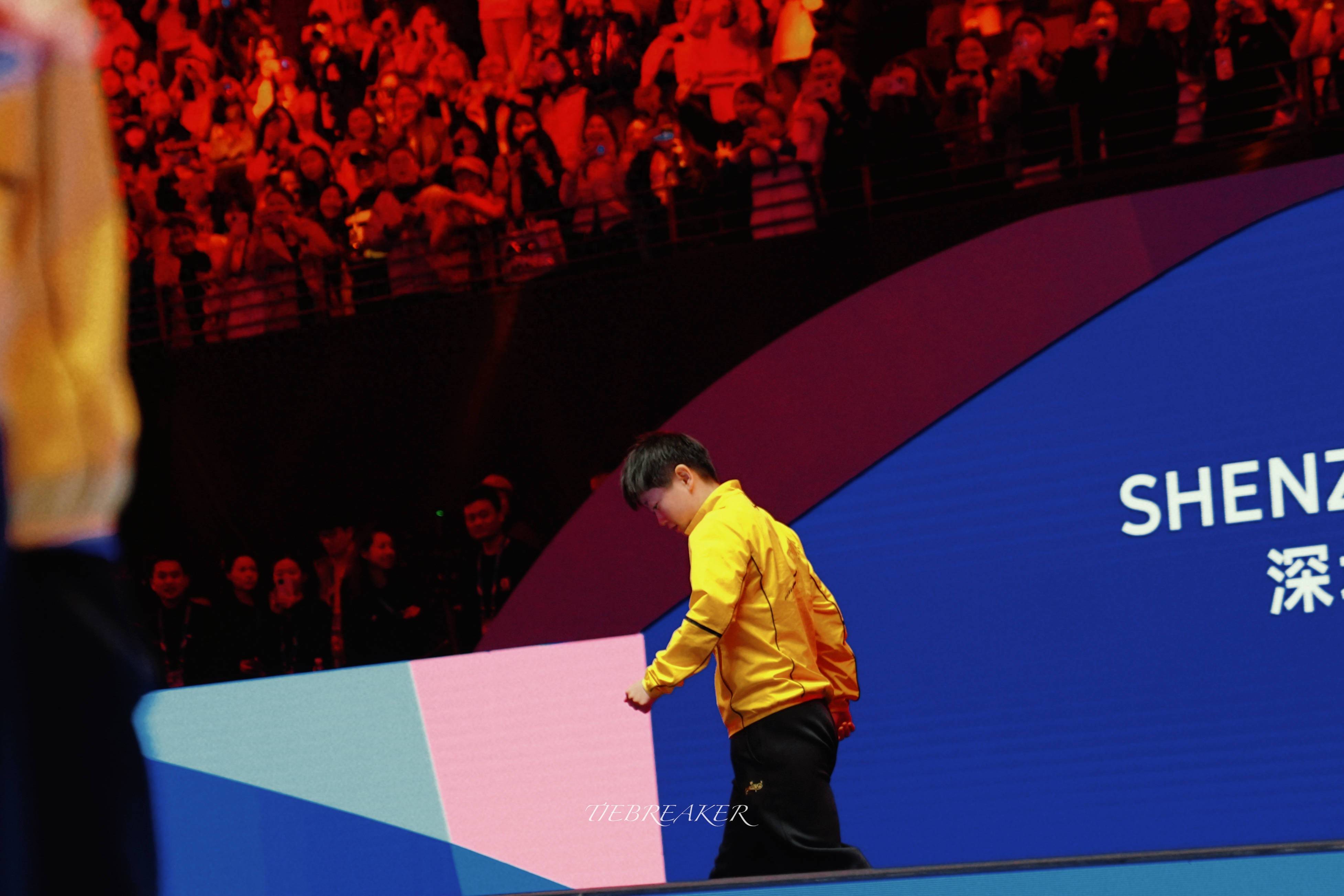 开云登录入口-关于孙颖莎在比赛中受伤退赛，巴黎主帅表示担忧的信息