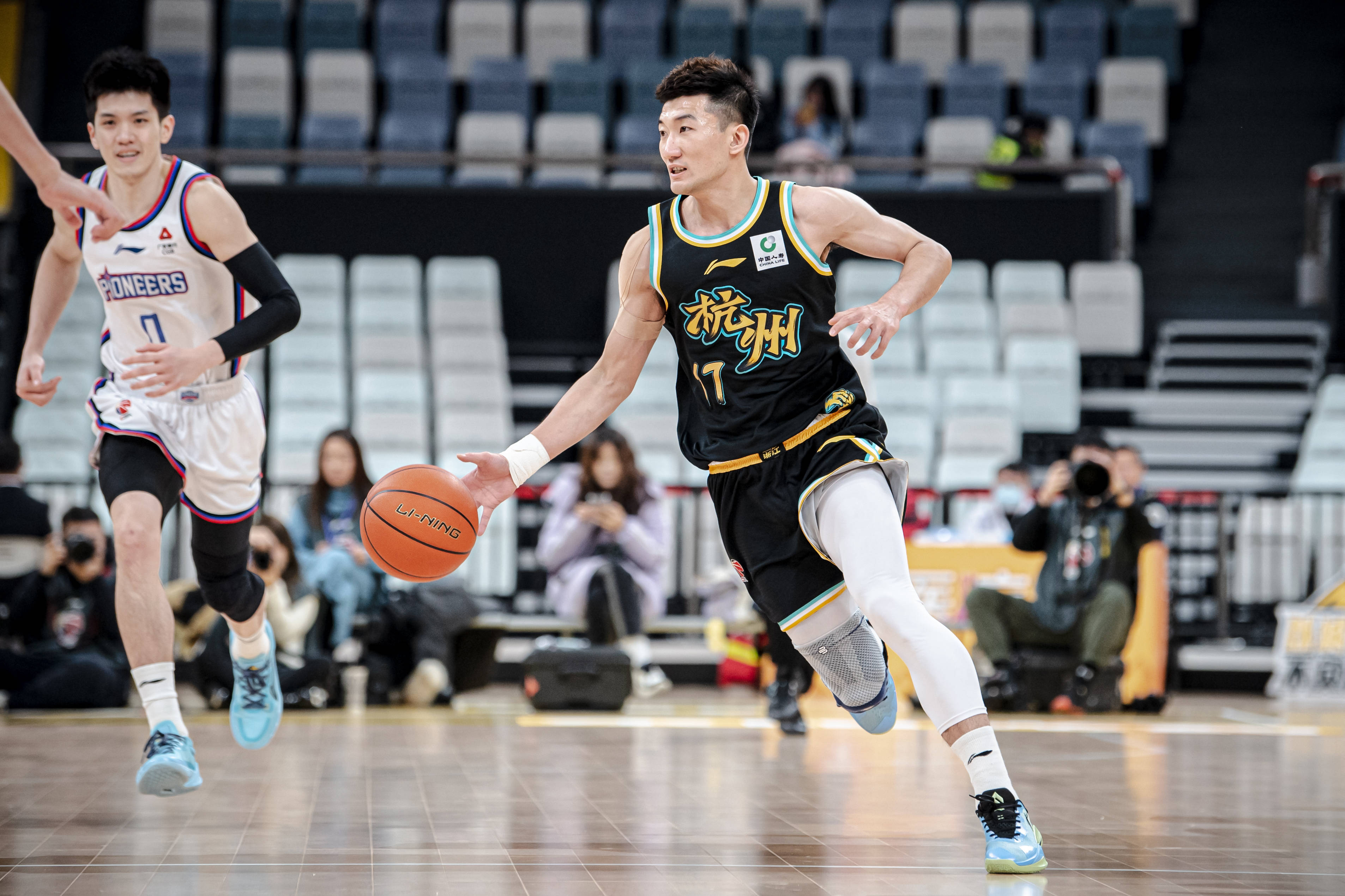 开云登录入口-关于深圳男篮迎欧冠关键赛，今晚刷新队史纪录，态度坚定，训练强度明显提升的信息