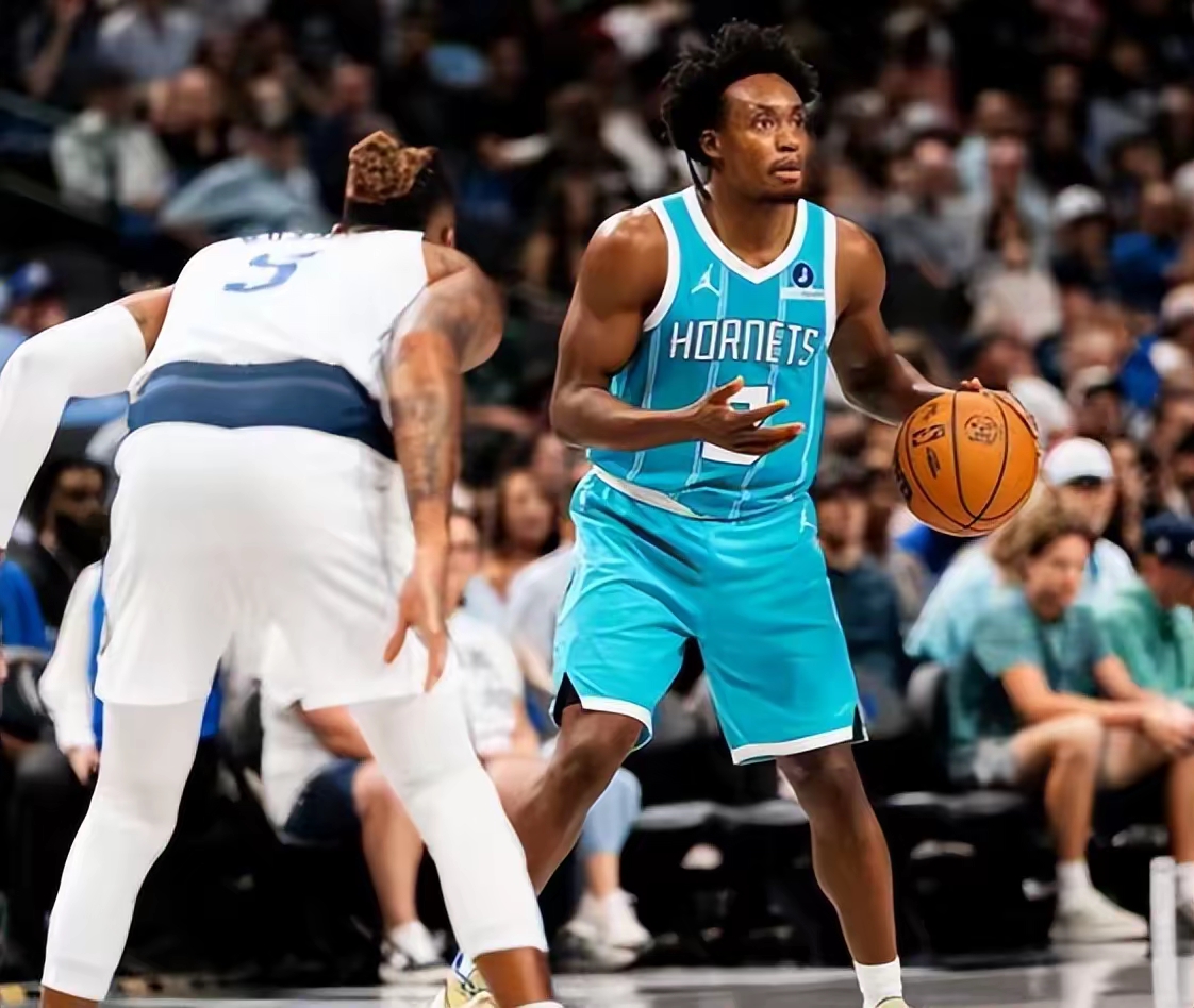 包含冲刺阶段体能课后，孟菲斯灰熊扳平良机备战CBA季后赛，底气十足，年轻球员得到机会的词条