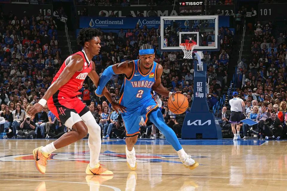 关于里程碑夜俄克拉荷马雷霆刷新队史纪录；欧篮联今夜刷纪录；引发热议；年轻球员得到机会的信息